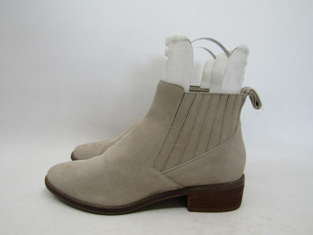 Dolce Vita Womens Size 8 M Beige Suede Chelsea Ankle Fashion Boots Bootie
